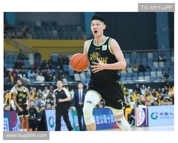 胡金秋连场包揽MVP两战17投14中领衔男篮首个两双表现成基石核心 胡金秋连场包揽MVP两战17投14中领衔男篮首个两双表现成基石核心